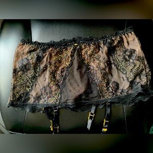 VS Bra and garter set.